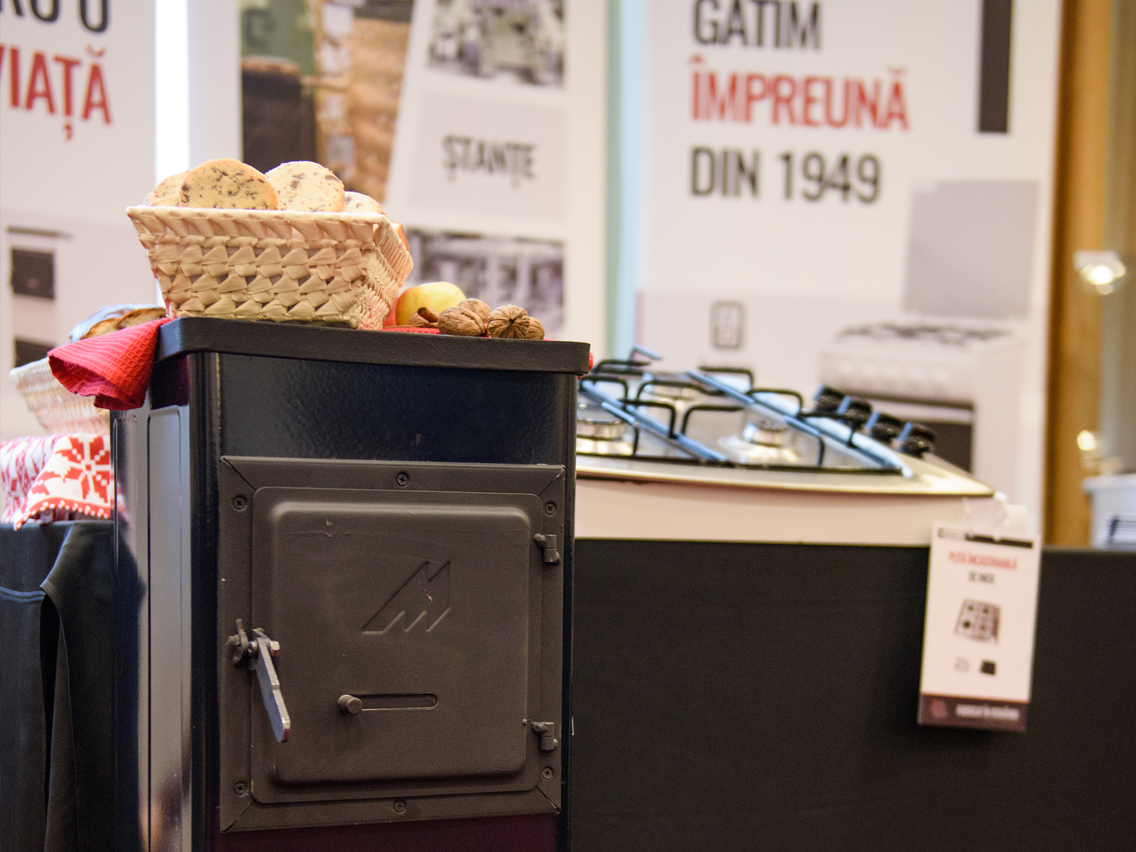 17-MetalicaBranding-half-4_3