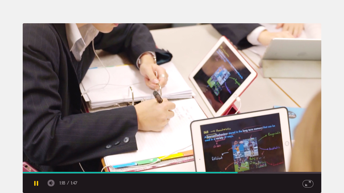 04e-TelWebsite-half-16_9